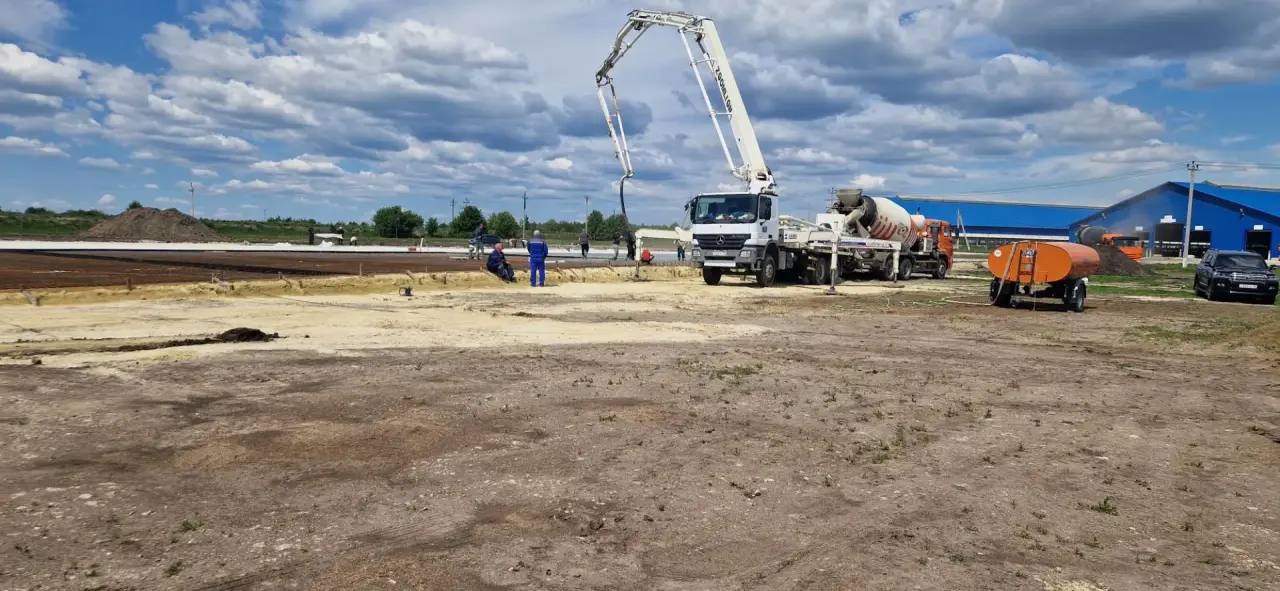 Устройство бетонных полов в ангаре Пенза 5000 м²